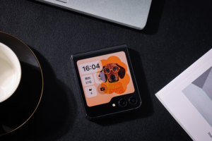 3.4英寸超大外屏 三星Galaxy Z Flip5折叠屏手机图赏