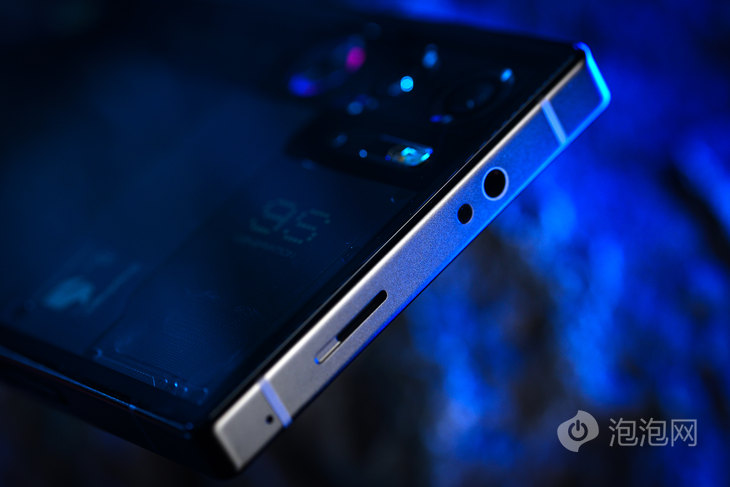 红魔9S Pro，搭载骁龙8 Gen 3，引领AI游戏新时代