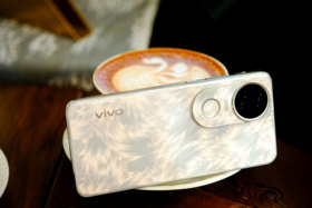 vivo S20标准版凤羽金配色外观图赏