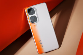 iQOO Neo10 Pro拉力橙配色图赏
