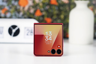三星Galaxy Z Flip7图赏：外屏更大的时尚轻薄小折叠