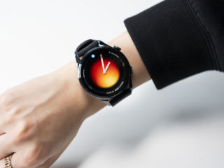 Xiaomi Watch 5评测：打响指控家电，重新定义智能手表交互