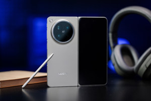 无感折痕美学，轻薄尽显 OPPO Find N6折叠屏外观图赏