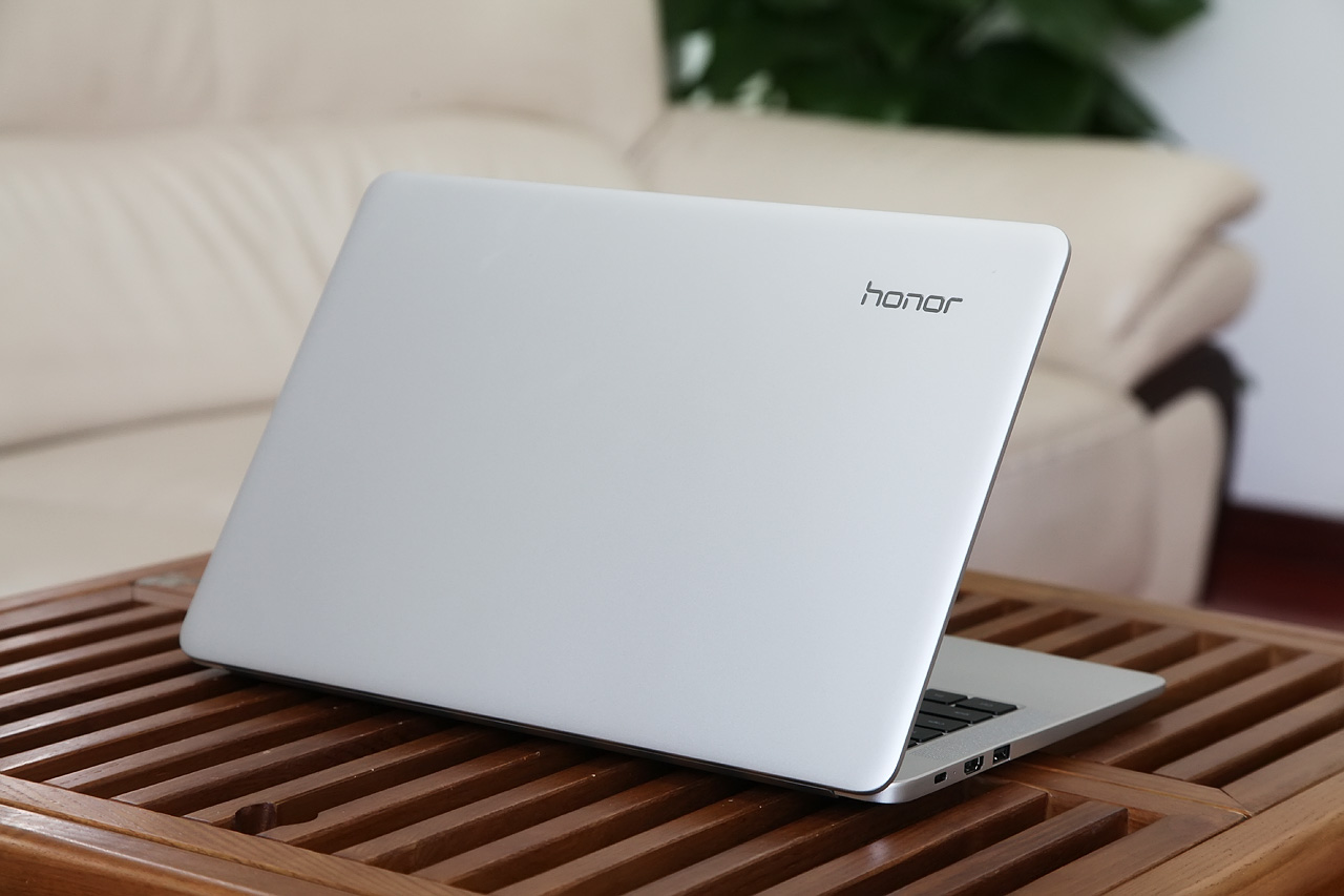 纤薄便携 超长待机 荣耀magicbook图赏_-硬游网